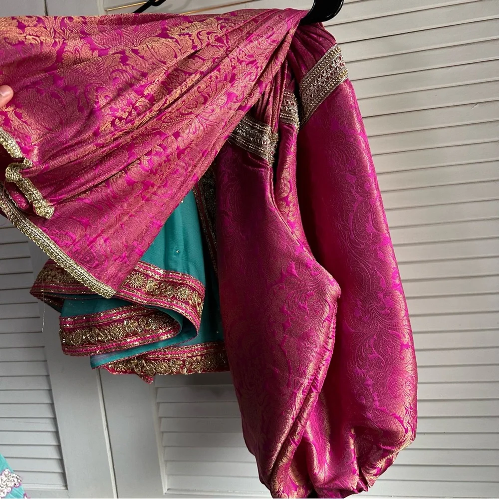 Turquoise and pink 3 piece salwar kameez - Picture 9 of 11